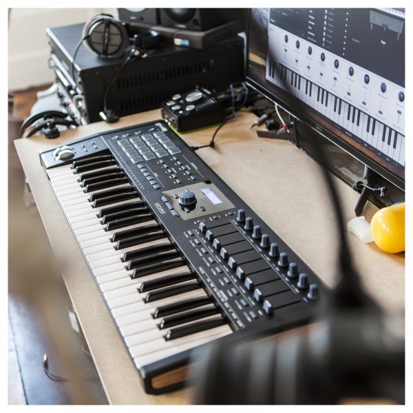 Arturia Keylab 61 MKII, Black at Gear4music