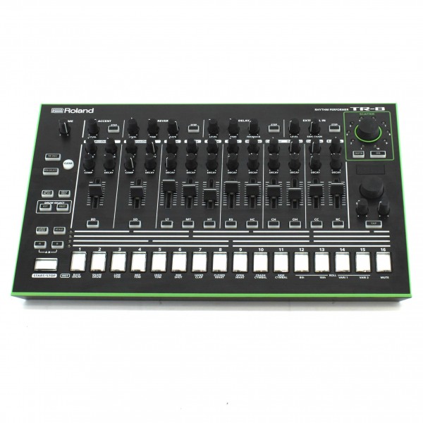 Roland AIRA TR-8 Rhythm Performer - Secondhand