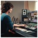 Universal Audio Apollo x8 Gen 2 Essentials+ Edition - Lifestyle