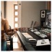 Universal Audio Apollo x8 Gen 2 Essentials+ Edition - Lifestyle 3