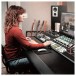 Universal Audio Apollo x8p Gen 2 Essentials+ Edition - Lifestyle 