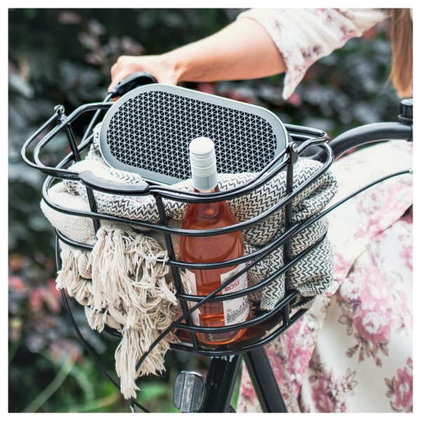 DALI KATCH G2 Portable Bluetooth Speaker, Blue - lifestyle