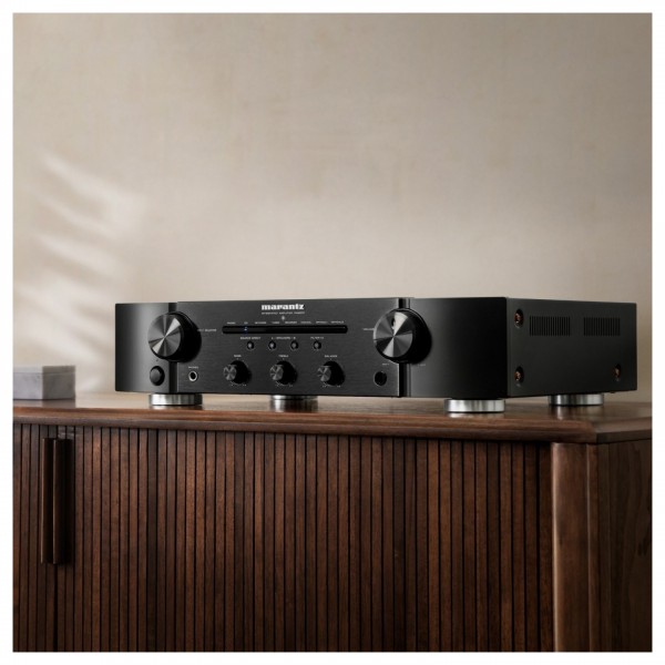 Marantz PM6007 Integrated Amplifier, Black -lifestyle 