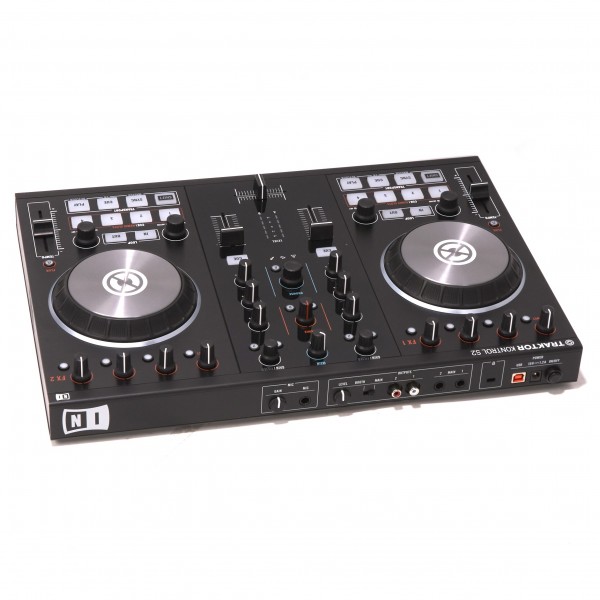 Native Instruments Traktor Kontrol S2 MK2 DJ Controller