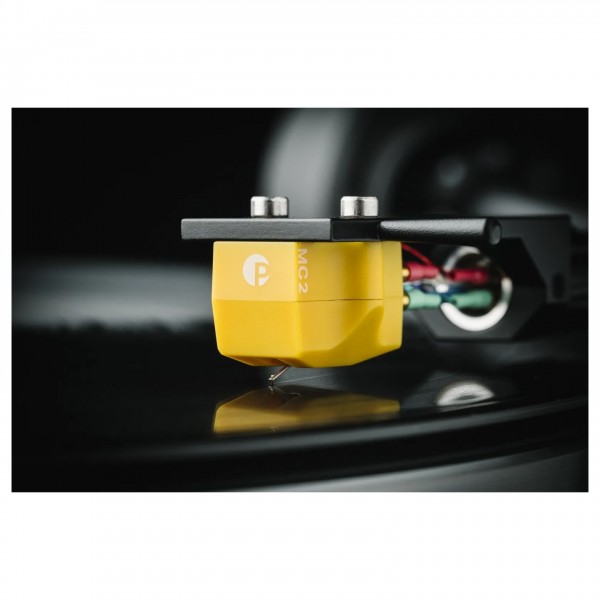 Pro-Ject Pick It MC 2 Moving Coil Cartridge, Yellow - Lifestyle Photo, in use on record
