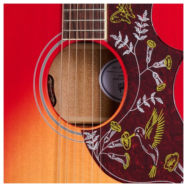 Gibson Hummingbird Standard, Vintage Cherry Sunburst soundhole 