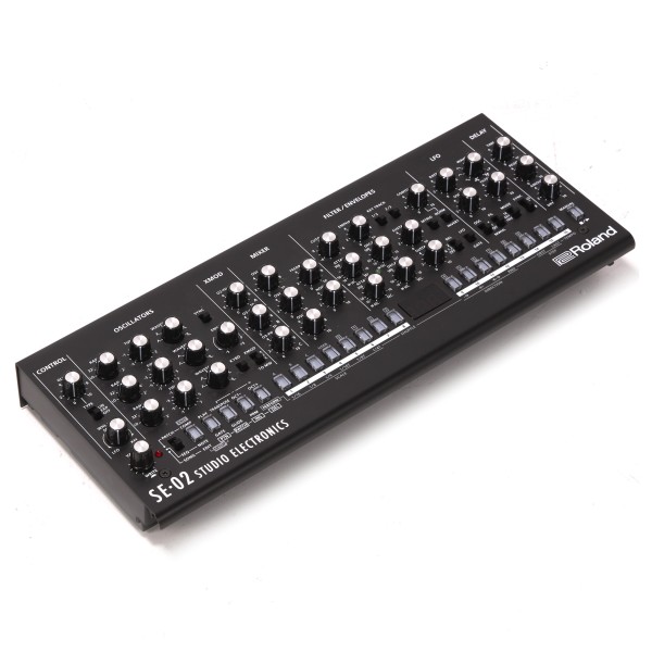Roland SE-02 Analogue Synthesizer - Secondhand at Gear4music