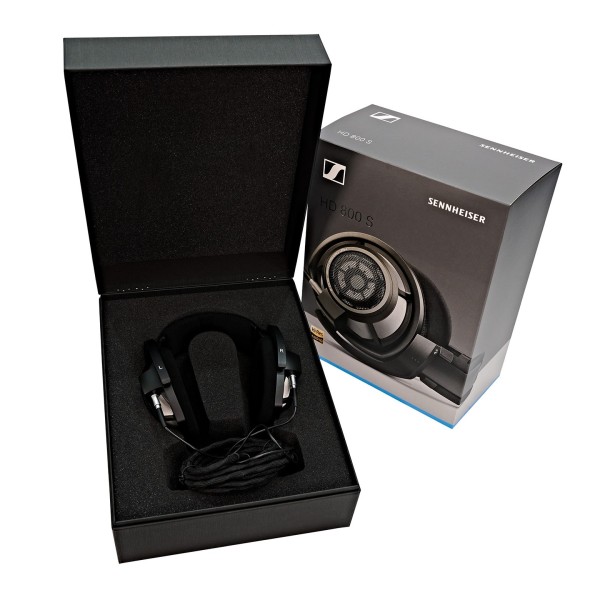 Sennheiser HD 800 S Headphones packaging