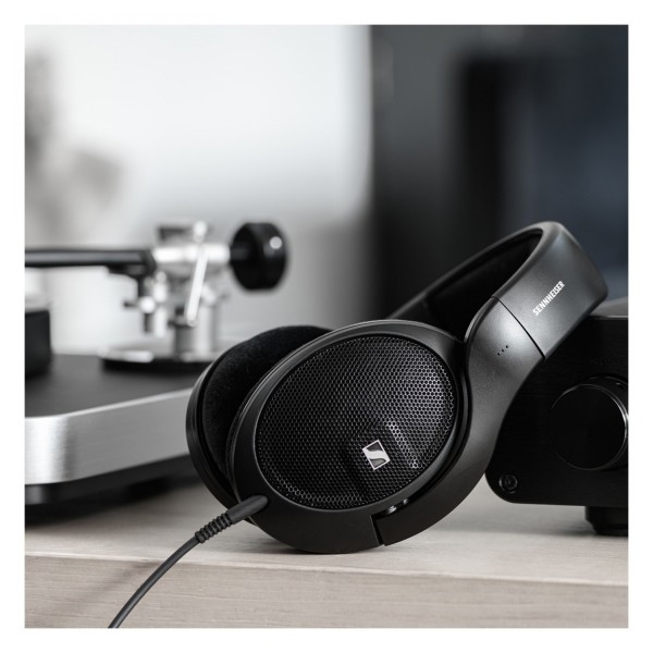Sennheiser HD 560S Headphones lifestyle