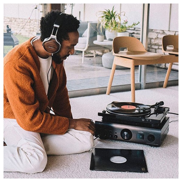 Denon Turntable Hi-Fi System Builder - lifestyle
