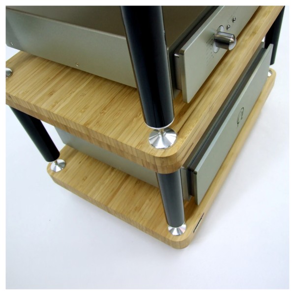 Atacama Evoque Eco 60/40 Hi-Fi Rack Builder -down angle on rack with primare gear