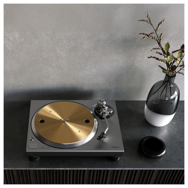 Technics SL-1300G Grand Class Hi-Fi Turntable with Cartridge - lifestyle 