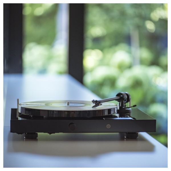 Pro-Ject Juke Box E1 Turntable, Black