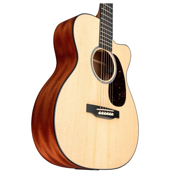 Martin 000CJrE - body bottom up view