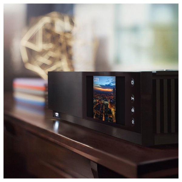 Naim Uniti Nova Audiophile All-in-One System - wooden end table 