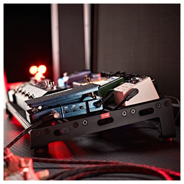 G4M Pedalboard with Integrated Power Supply, Large