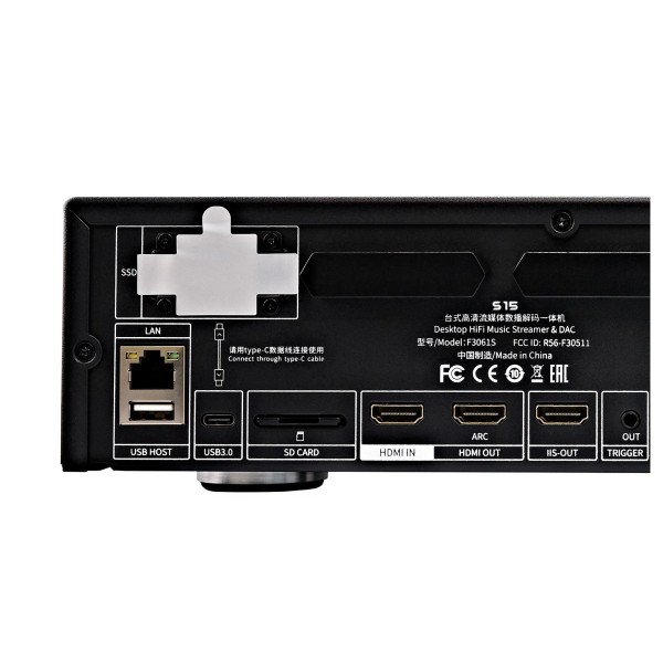 FiiO S15 Audio Streamer, Black - rear detail