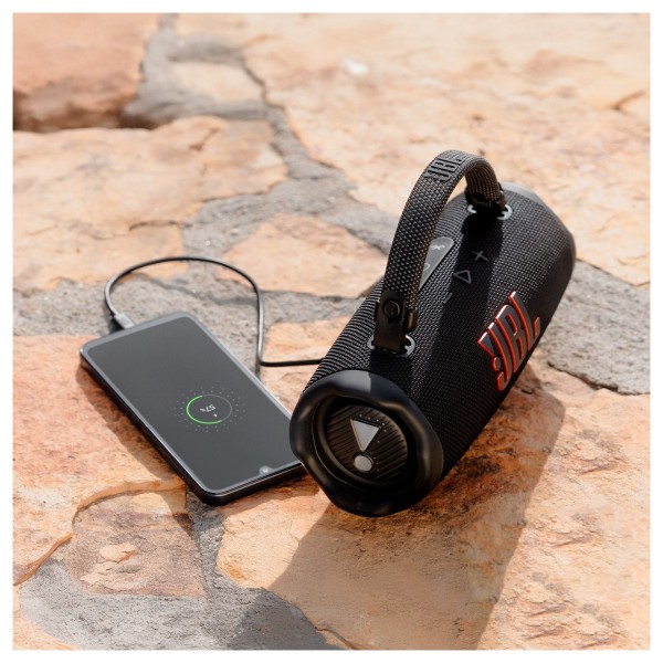 JBL Charge 6 Portable Bluetooth Speaker - Lifestyle Image, Outdoors, power bank charging phone