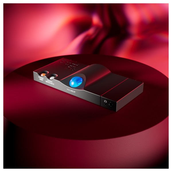 Chord Electronics Suzi Pre Headphone Amplifier and Phone Stage, Silver - red lifestyle 