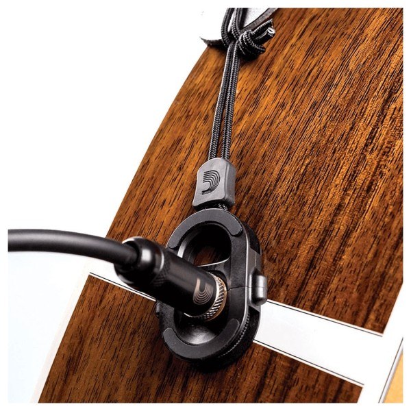 D'Addario PW-AJL-01 CinchFit Acoustic Jack Lock - fitted