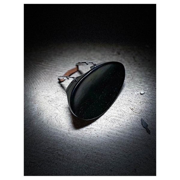 Goetz New Flesch Style Violin Chinrest - Lifestyle