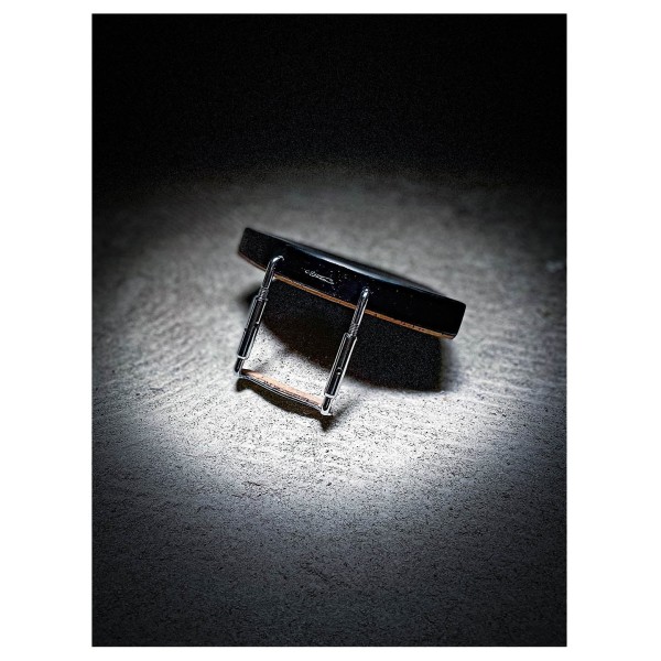Goetz Kaufmann Style Violin Chinrest, Ebony - Lifestyle