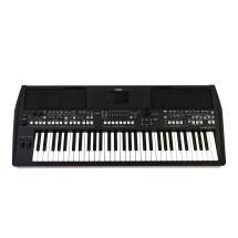 Yamaha PSR SX600 Digital Arranger keyboard - Brukt
