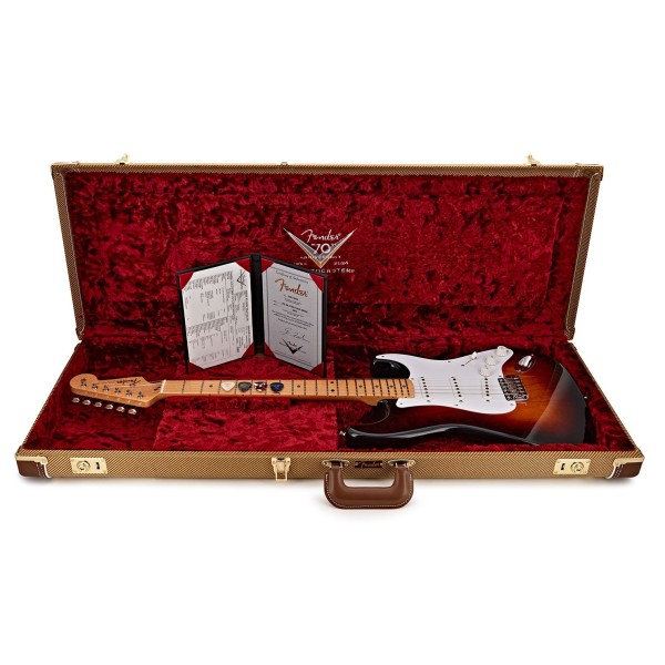 Fender Custom Shop Limited Masterbuilt 70th Anniversary 1954 Stratocaster NOS, 2-Colour Sunburst - case 