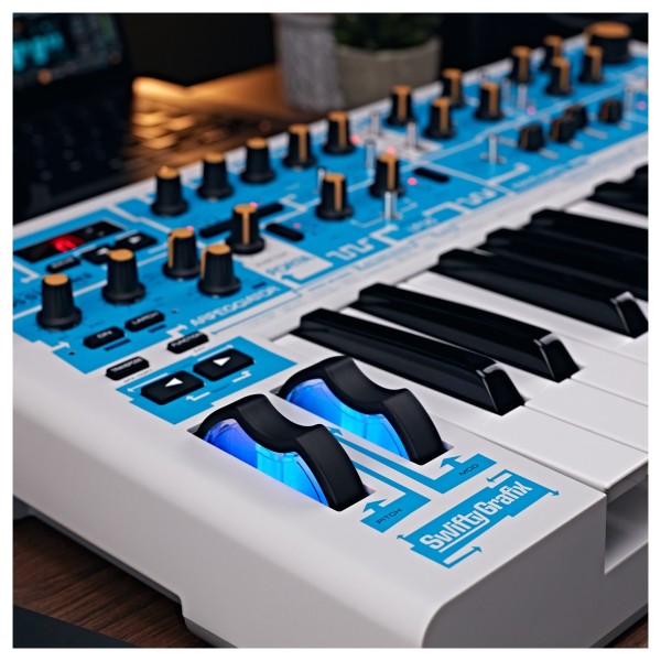 Novation Bass Station II Swifty Edition at Gear4music