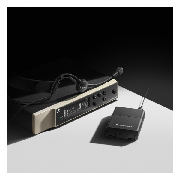 Sennheiser EW-D ME3 Wireless Headset Set, S1-7 Band, Studio Product Shot
