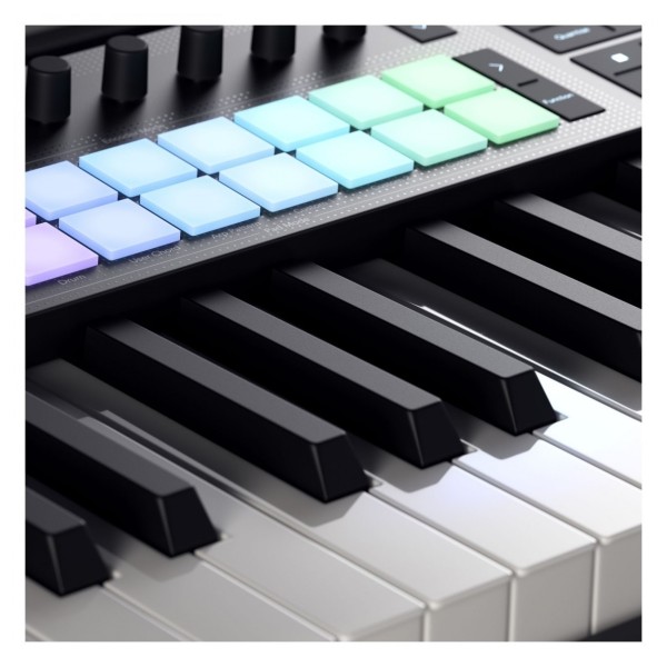 Novation Launchkey 49 MK4 - Detail