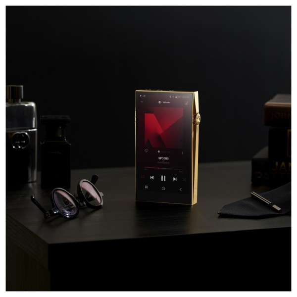 Astell&Kern A&ultima SP3000 Hi-Res Player, Limited Edition Gold, Lifestyle