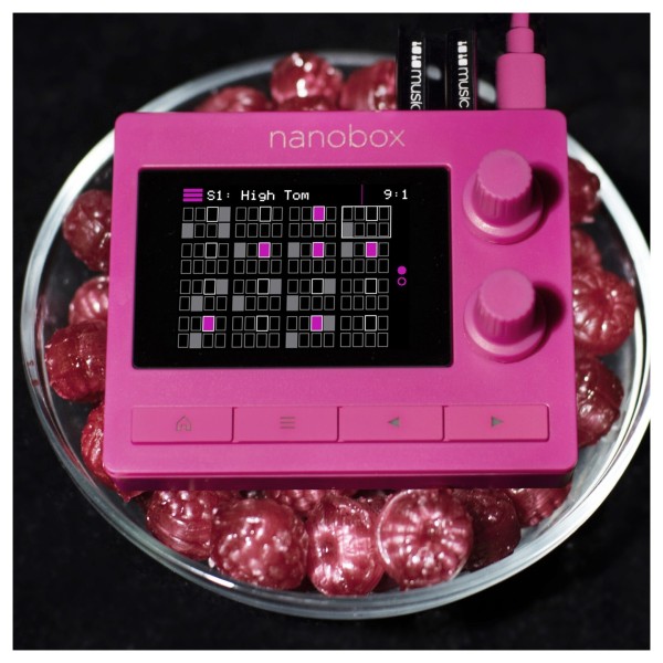 1010music Nanobox Razzmatazz Compact Drum Synthesizer - Lifestyle 2