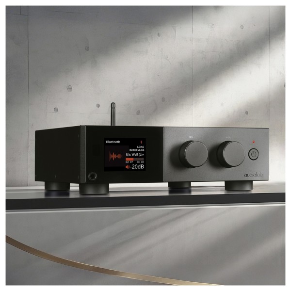 Audiolab D9 DAC, Black - lifestyle 1 