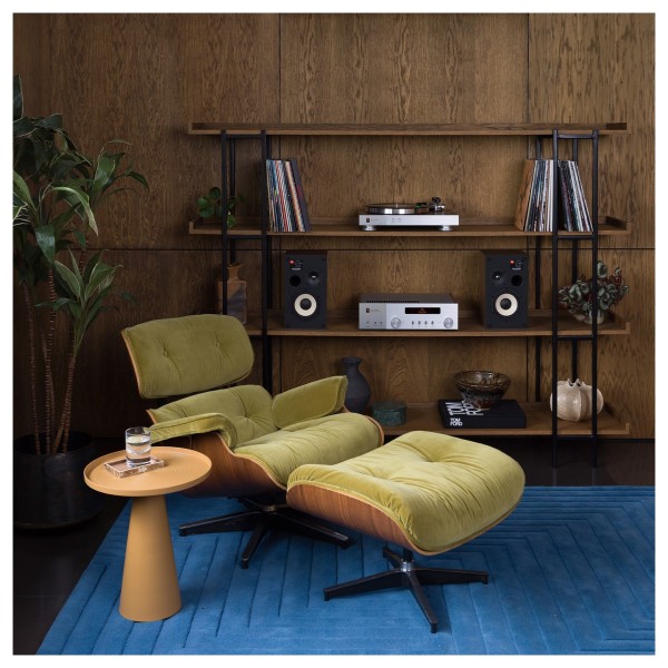 JBL L52 no grilles lifestyle
