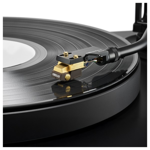 Audio Technica AT-VM750xSH Dual Moving Magnet Stereo Cartridge - lifestyle 