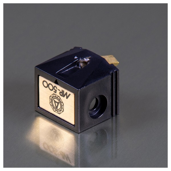 Nagaoka MP-500 MM Phono Cartridge - lifestyle 