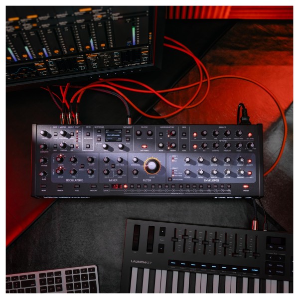 Sequential Take 5 Desktop Module - Lifestyle