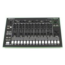 Roland AIRA TR-8 Rhythm Performer - Secondhand