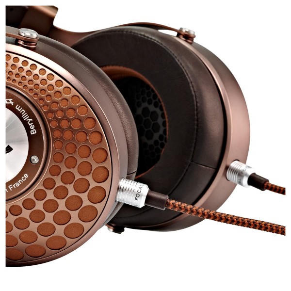 Focal Stellia Closed Back Headphones - detail