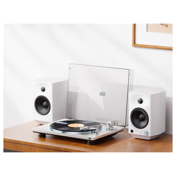 FiiO TT13 Turntable with Bluetooth, Silver - Lifestyle Image, set up with FiiO SP3 Bookshelf Speakers