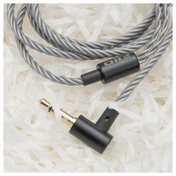 FiiO FD11 In-Ear Monitors, Beauty image, 3.5mm plug