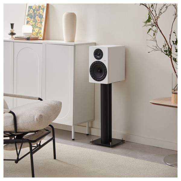 Elipson Prestige Facet II 8B Bookshelf Speakers (Pair), White Matt - Lifestyle image