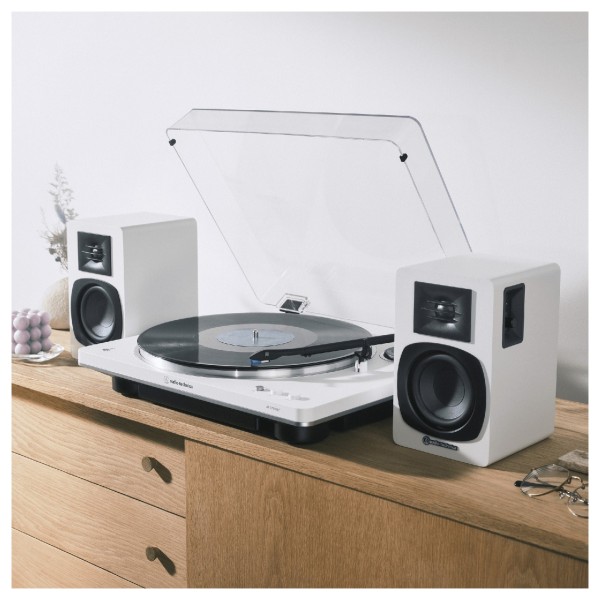 Audio-Technica AT-SP3XWH Powered Bookshelf Speakers, White - lifestyle 