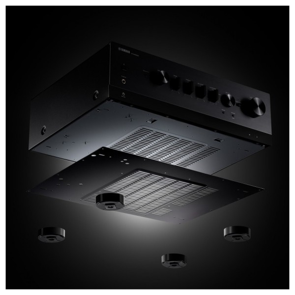 Yamaha R-N1000A 100W Network Receiver, Black - lifestyle 4 