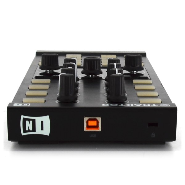 Native Instruments Traktor Kontrol X1 MK2 DJ Controller