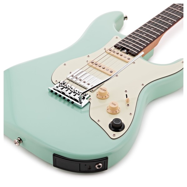 Mooer GTRS 800 Intelligent Guitar, Green