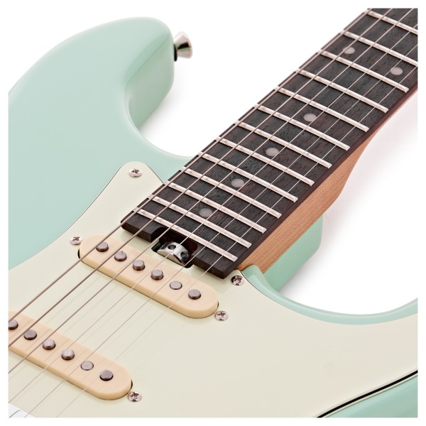 Mooer GTRS 800 Intelligent Guitar, Green