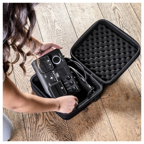 UDG Creator Sheeran Looper + Hardcase - Lifestyle 2