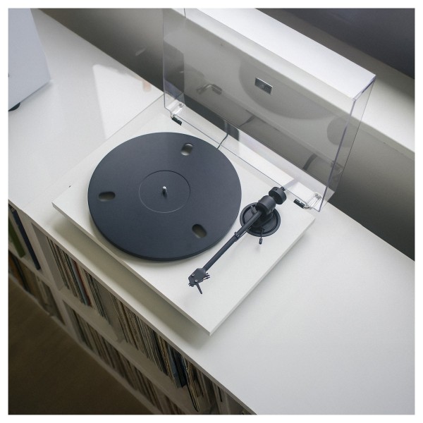 Pro-Ject E1.2 Turntable, White - lifestyle 2 